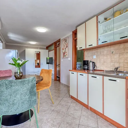 Apartment Duema By Interhome *